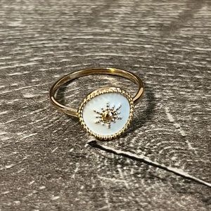 White enamel and gold sun ring, size 8-1/2 (FR 58) brand new, never worn